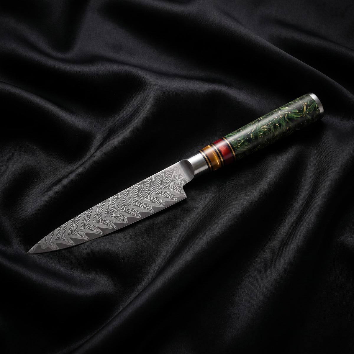 Matsuba Utility Knife · full blade on black silk