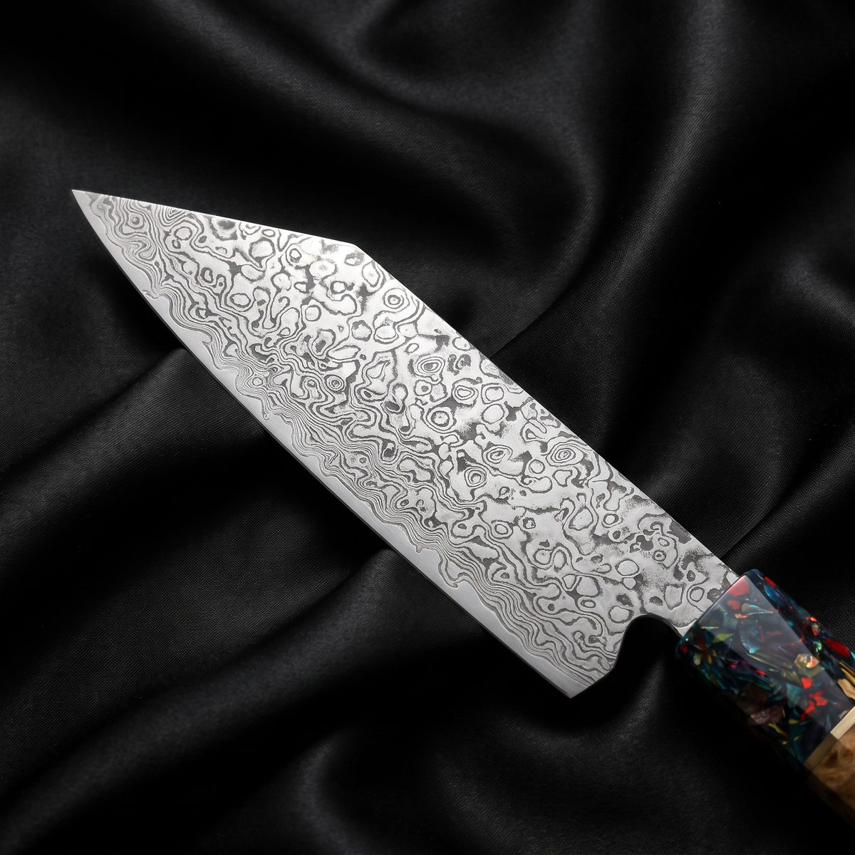 Saiun Bunka Knife · Damascus blade close-up