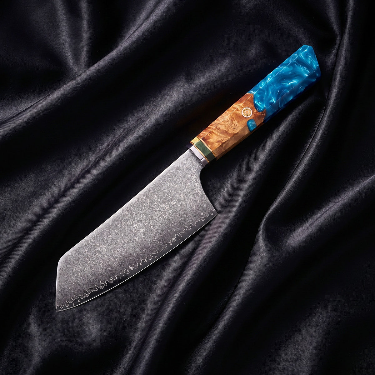 Kawasemi Kiritsuke Cleaver Knife · full blade on black silk