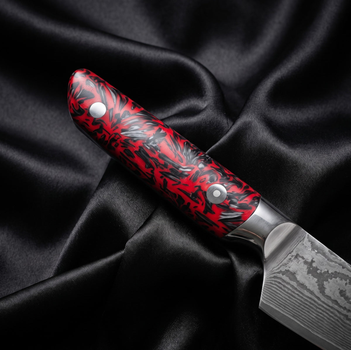 Shuiro Utility Knife · handle close-up