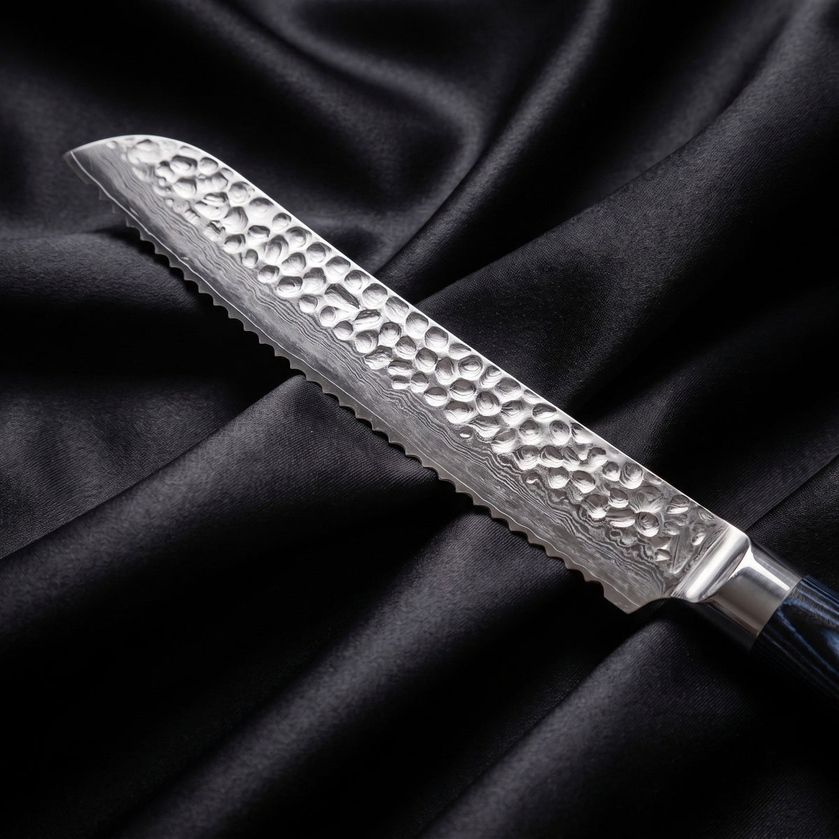 Konpeki Bread Knife · Damascus blade close-up