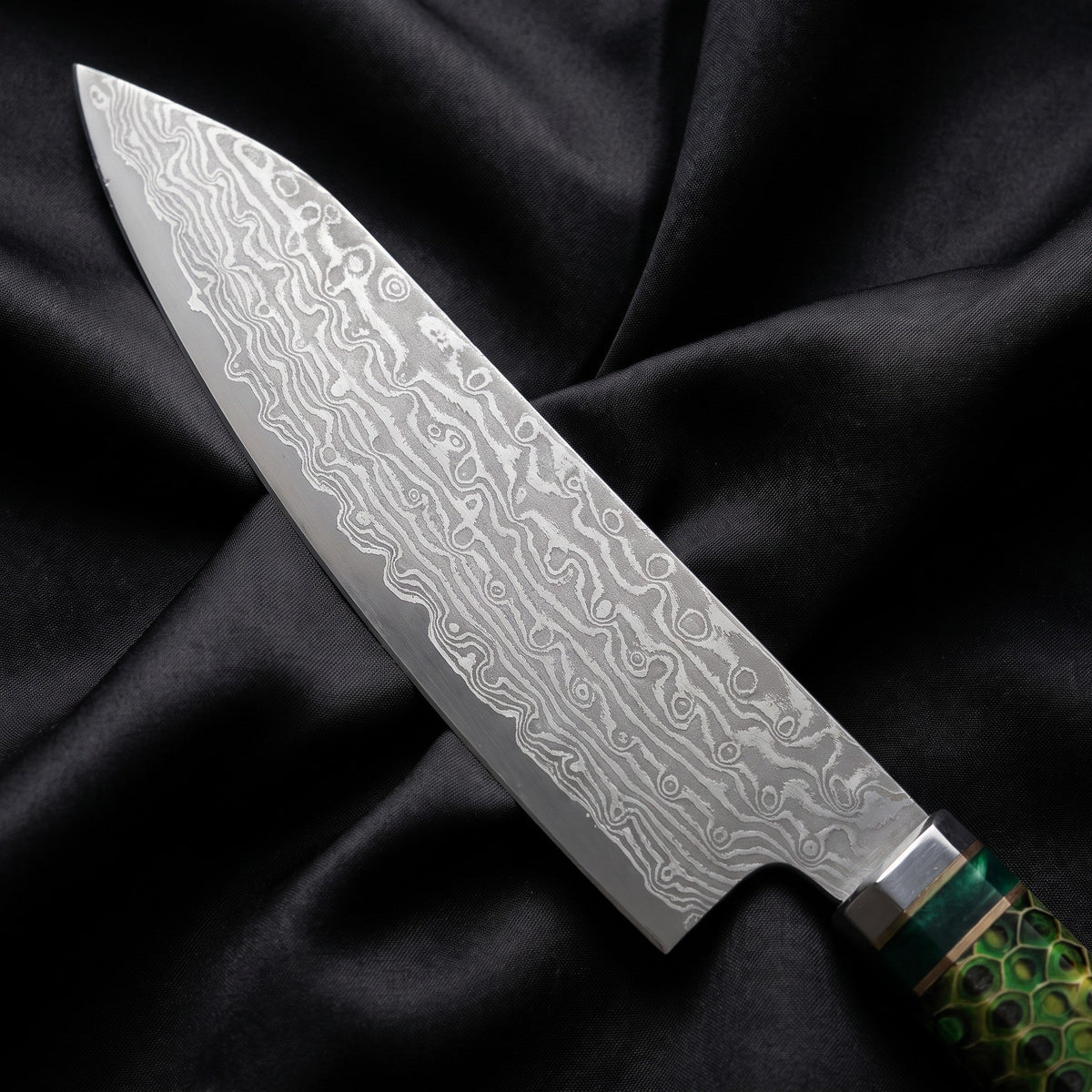 Wakaba Utility Knife · Damascus blade close-up