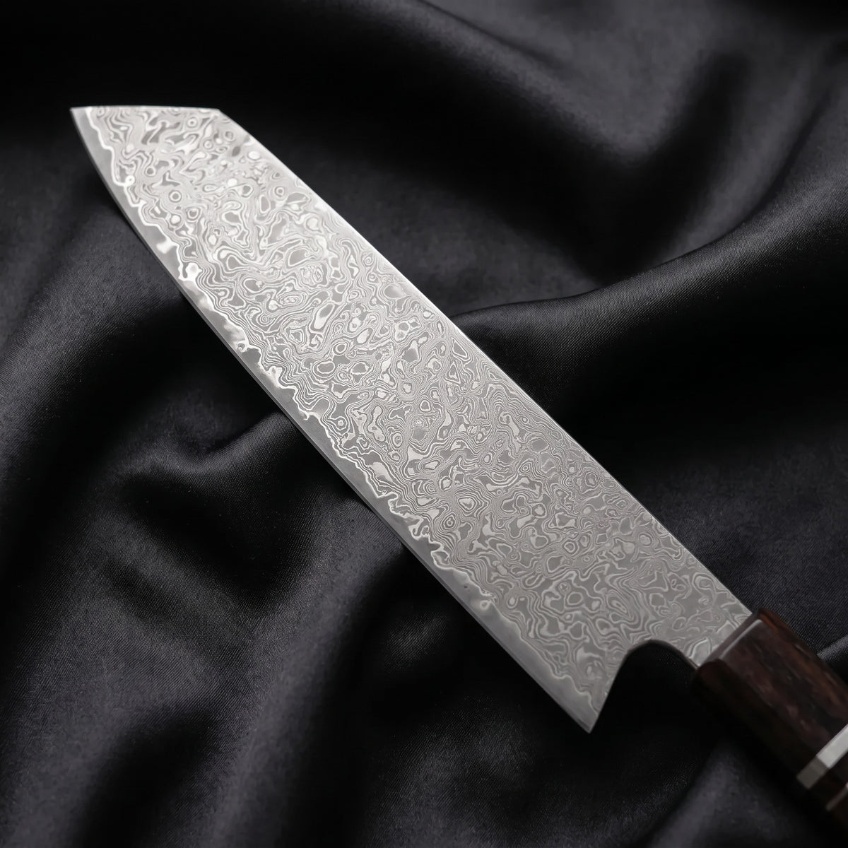 Ginrei Kiritsuke Chef Knife · Damascus blade close-up