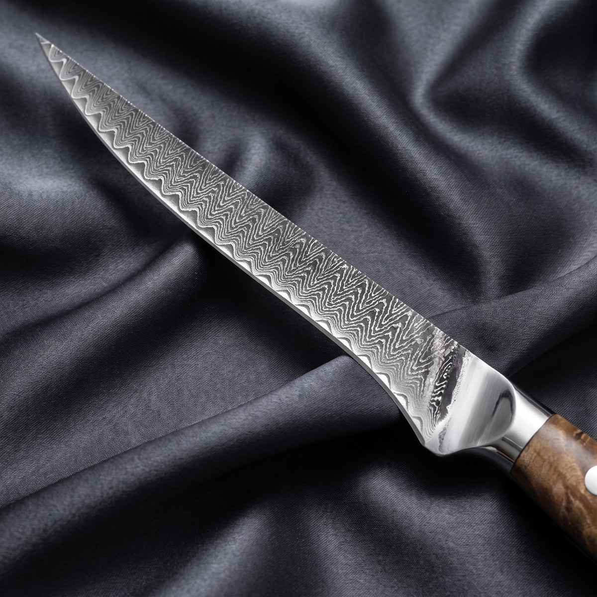 Hyoga Honesuki Boning Knife · Damascus blade close-up
