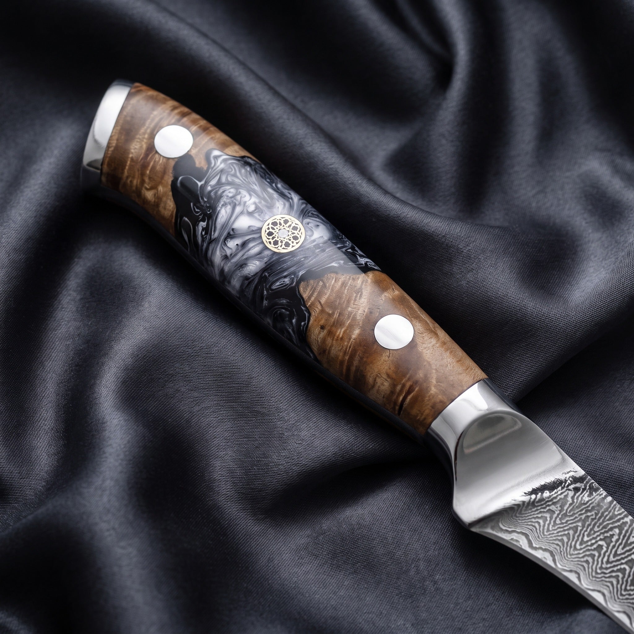 Hyoga Honesuki Boning Knife · handle close-up