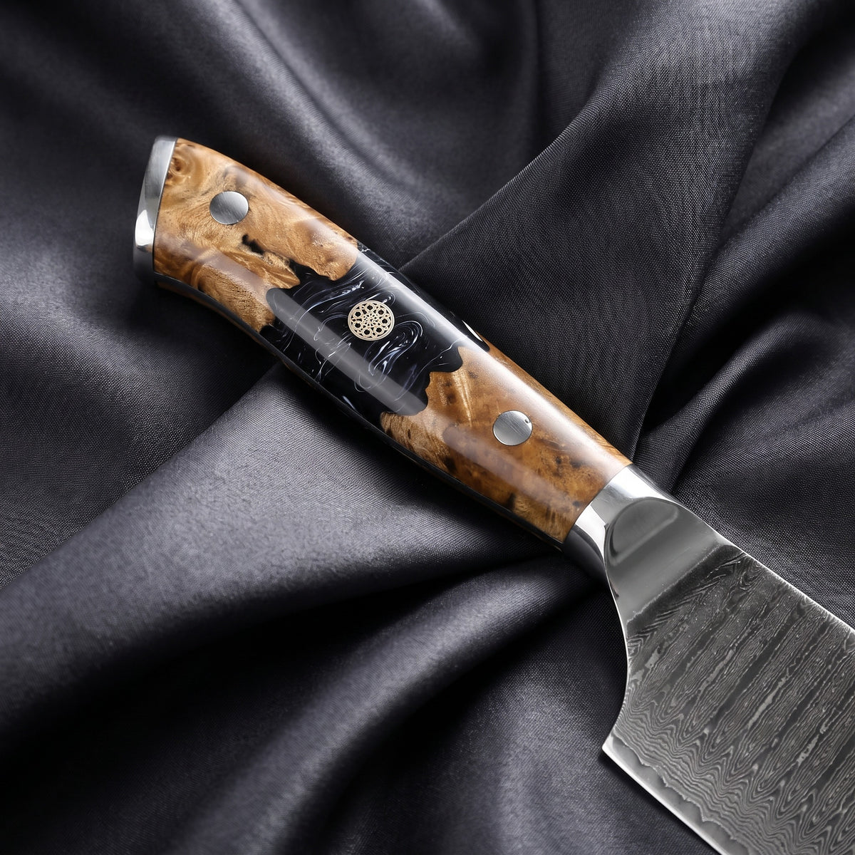 Hyoga Nakiri Knife · handle close-up