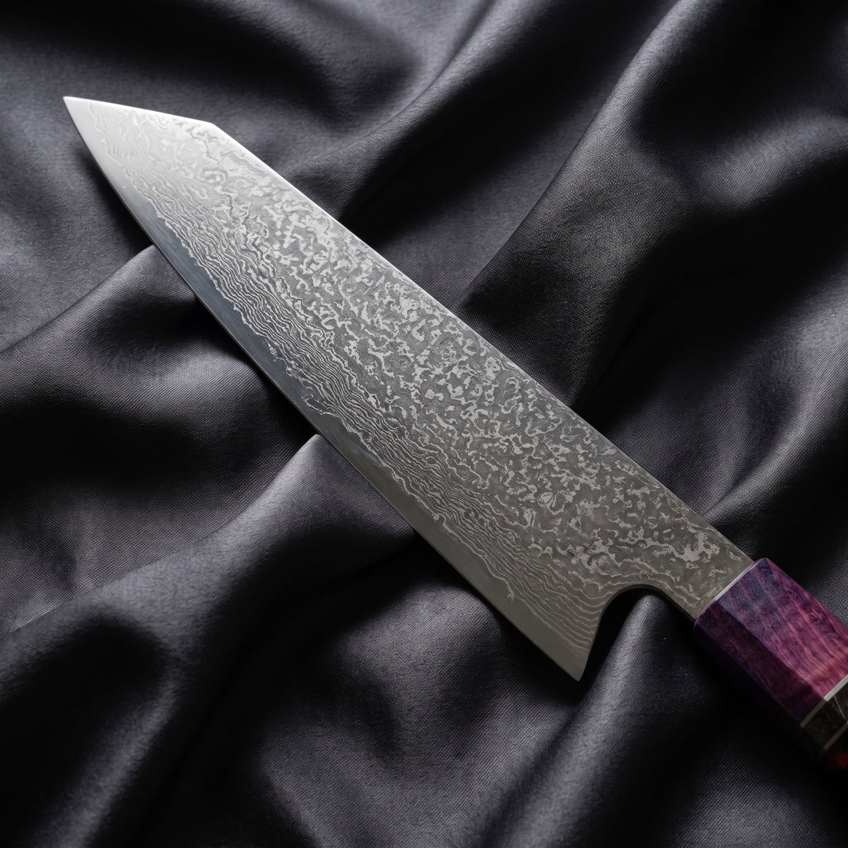 Kasumi Kiritsuke Chef Knife · Damascus blade close-up