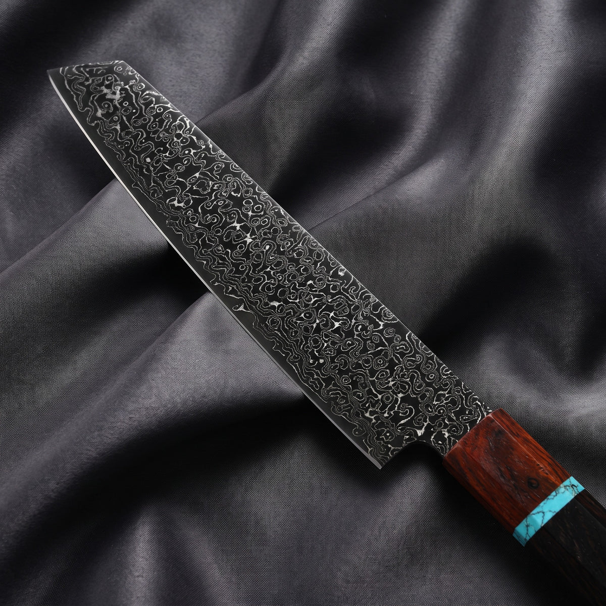 Raiden Bunka Knife · Damascus blade close-up