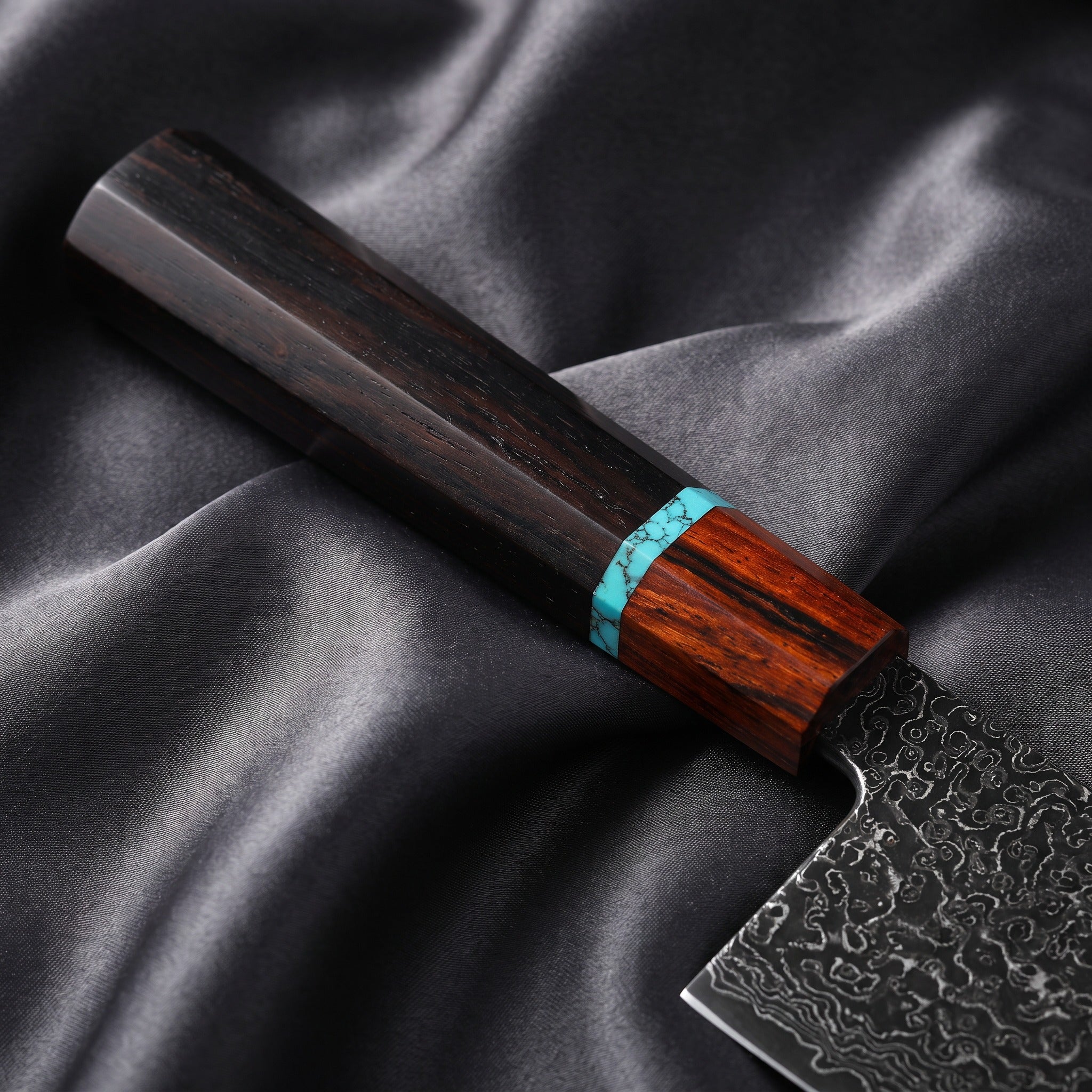 Raiden Cleaver Knife · handle close-up