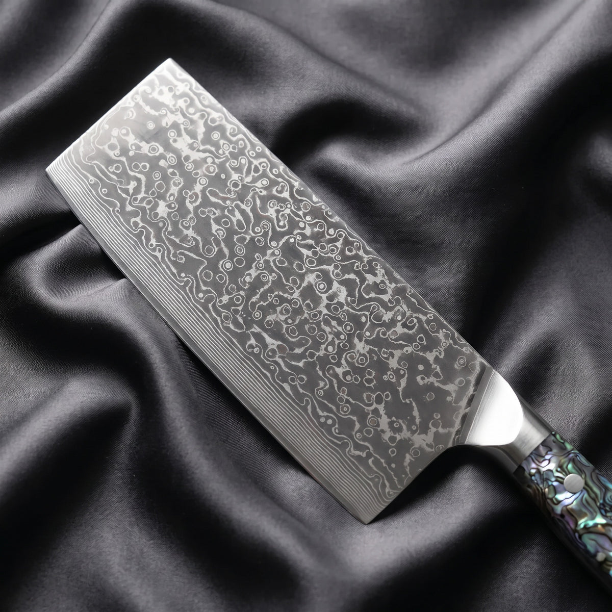 Sazanami Cleaver Knife · Damascus blade close-up